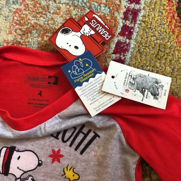 Pjs peanuts Christmas - Picture 2 of 2
